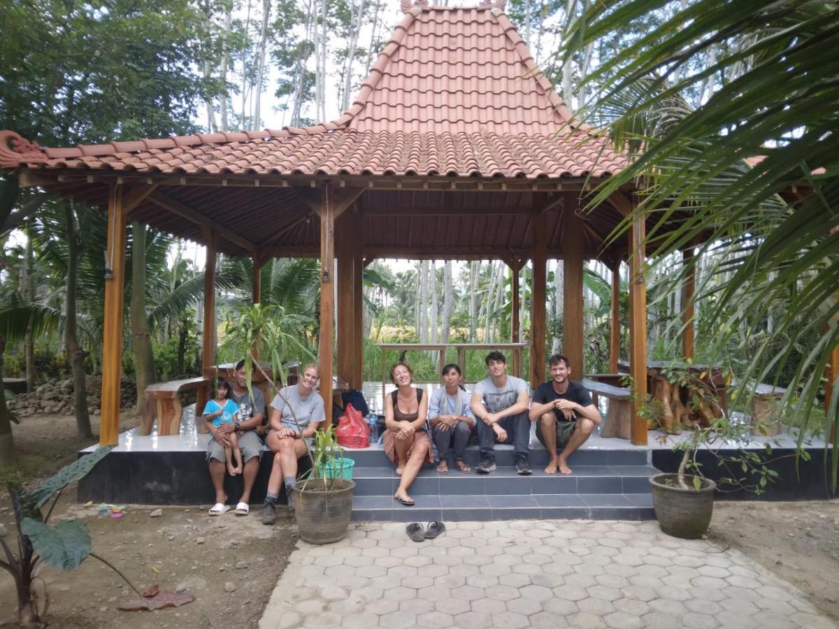 Adventure Turtle Homestay Meru Betiri Sarungan Exterior photo