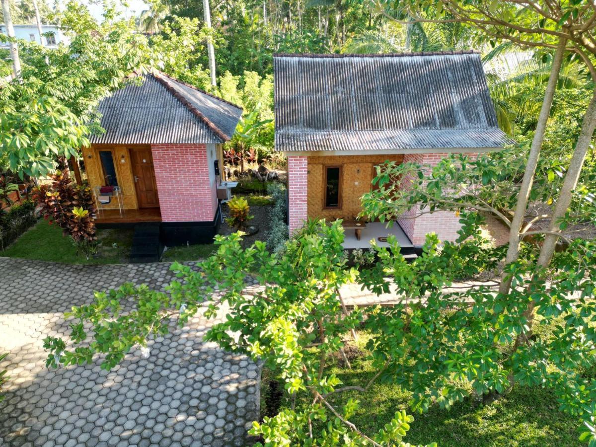 Adventure Turtle Homestay Meru Betiri Sarungan Exterior photo